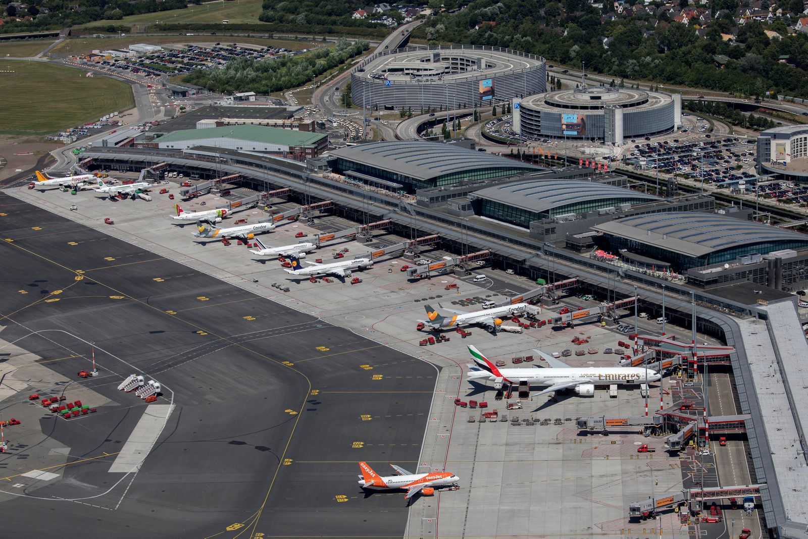 Interrupciones en el Tráfico Aéreo de Hamburg: Lecciones y Implicaciones para la Aviación Global