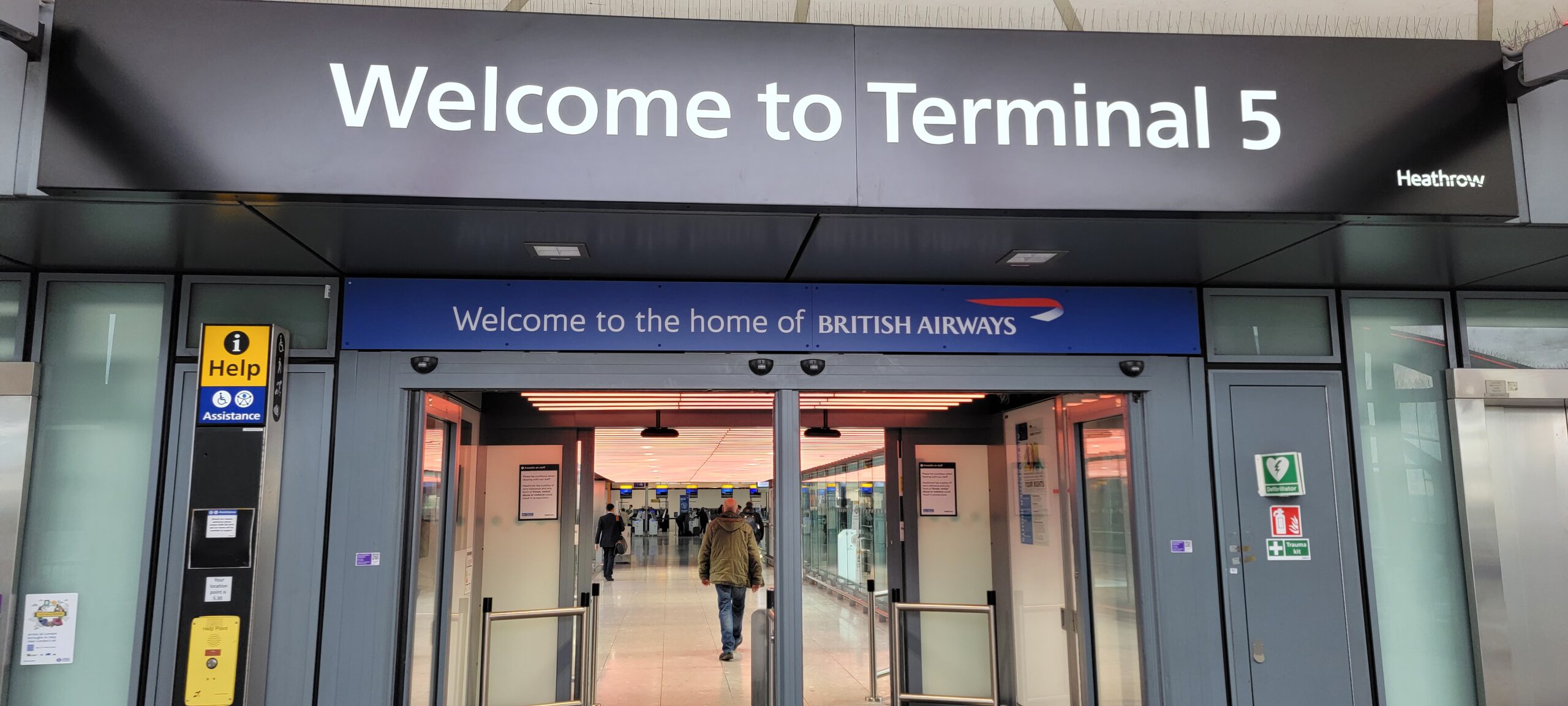 A partir del martes: La prueba de ‘One Stop Security’ en Heathrow permite a algunos pasajeros estadounidenses saltarse el control de seguridad al conectar