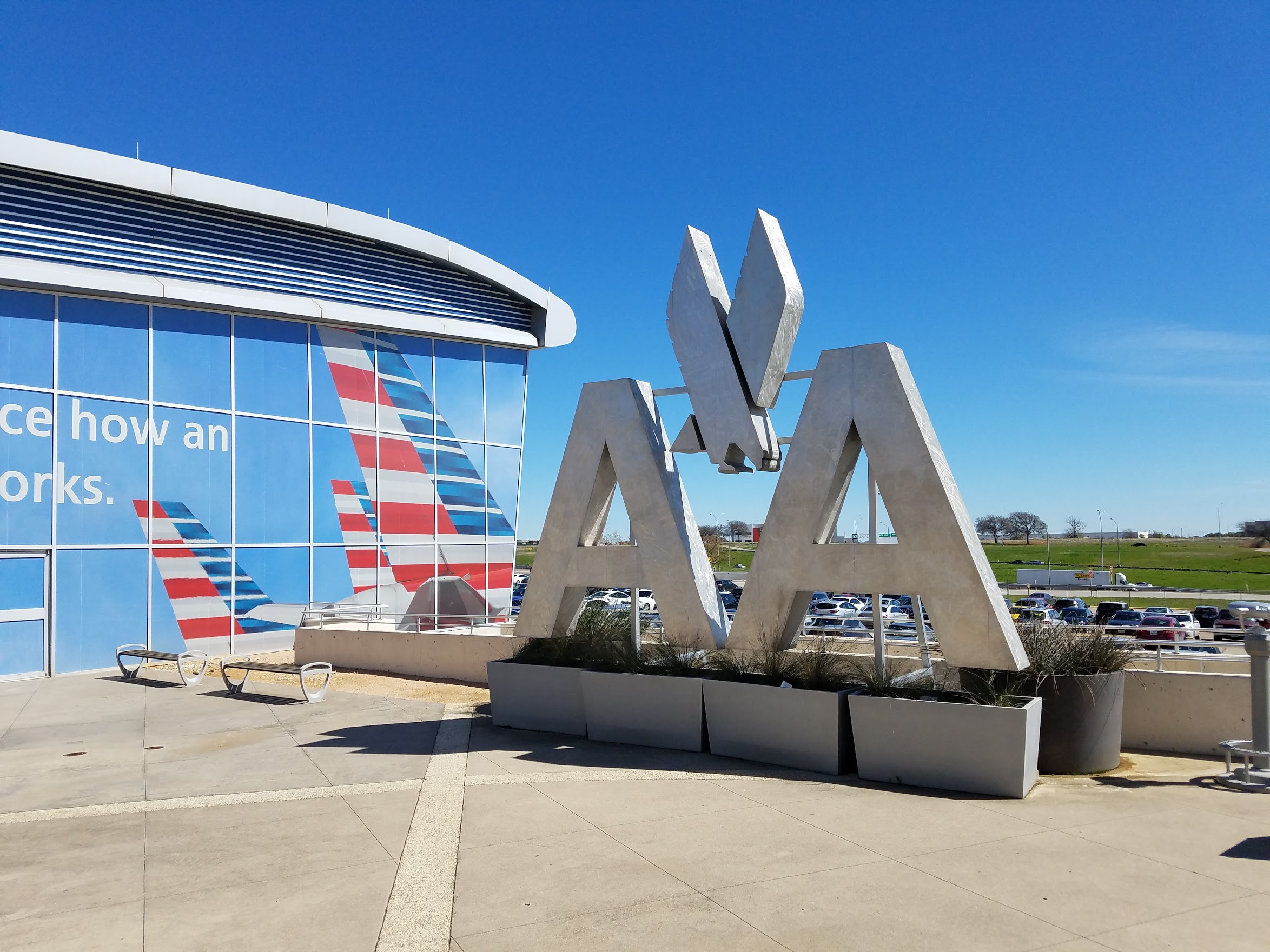 American Airlines: El Giro Hacia la Experiencia Premium – Desafíos y Estrategias de Éxito