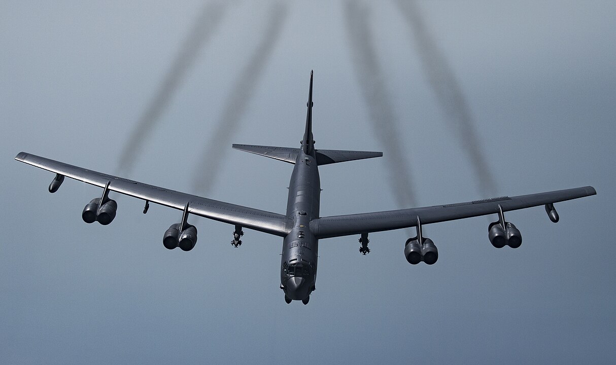 U.S. B-52 Bombers Arrive in U.K. for Bomber Task Force Europe 25-2: Fortaleciendo la Seguridad Aérea Global