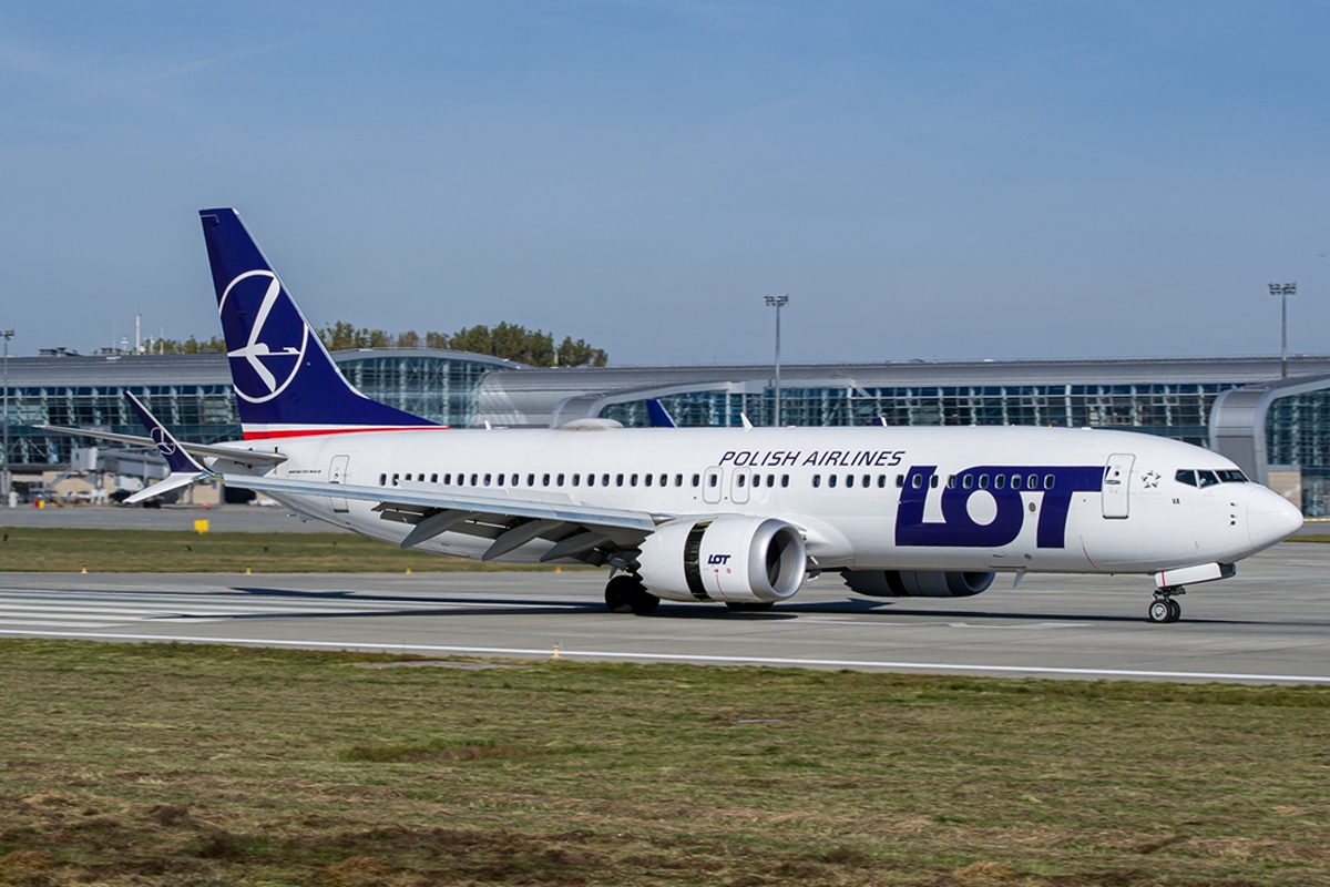 LOT Polish Airlines Alcanza Nuevas Alturas con los Resultados Financieros de 2024